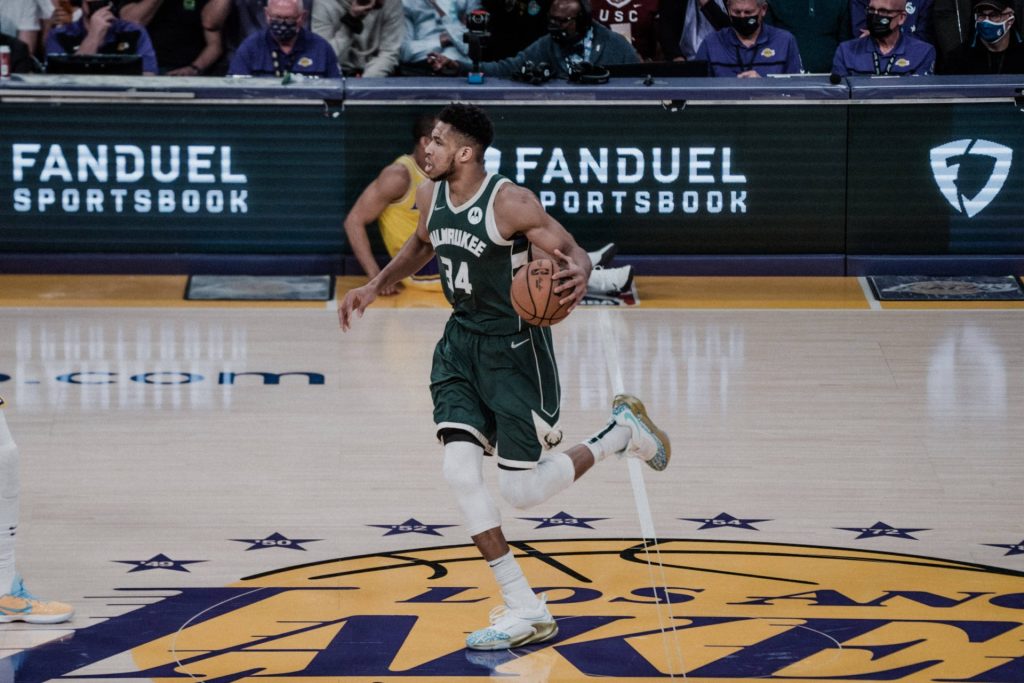 Pacers vs Bucks