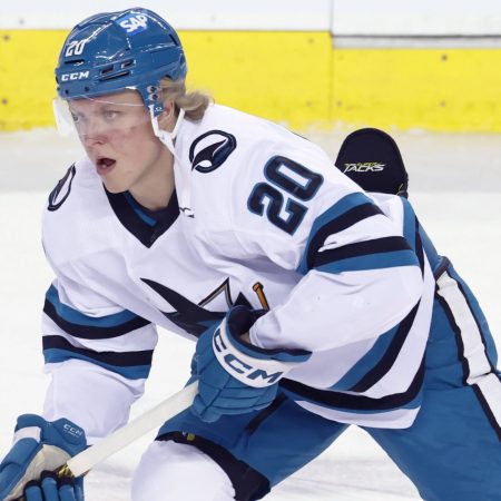 Confident Bet: Sharks vs Lightning at -115