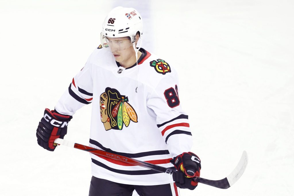 Blackhawks vs Bruins betting preview