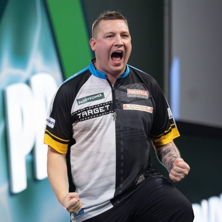 World Darts Championship Semifinals: Could an Upset Be on the Cards?