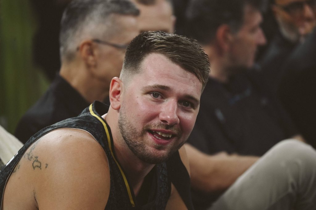 Luka Doncic vs Mavericks